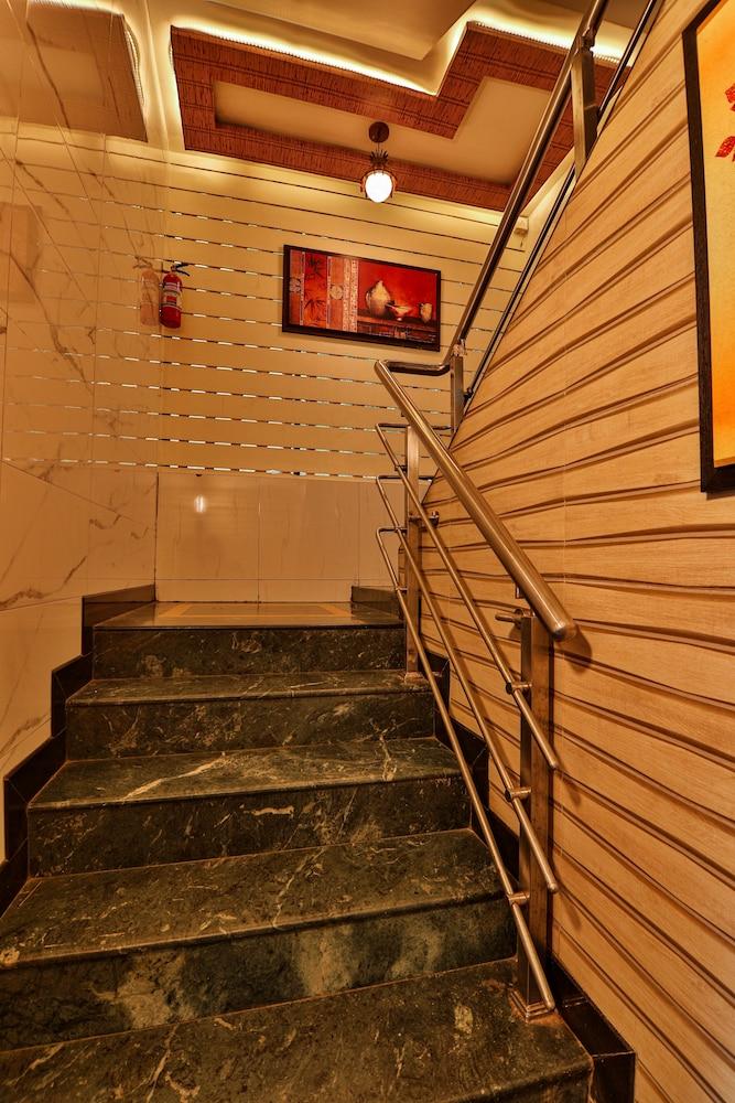 La Hotel Metro Near Bkc Mumbai Exterior foto